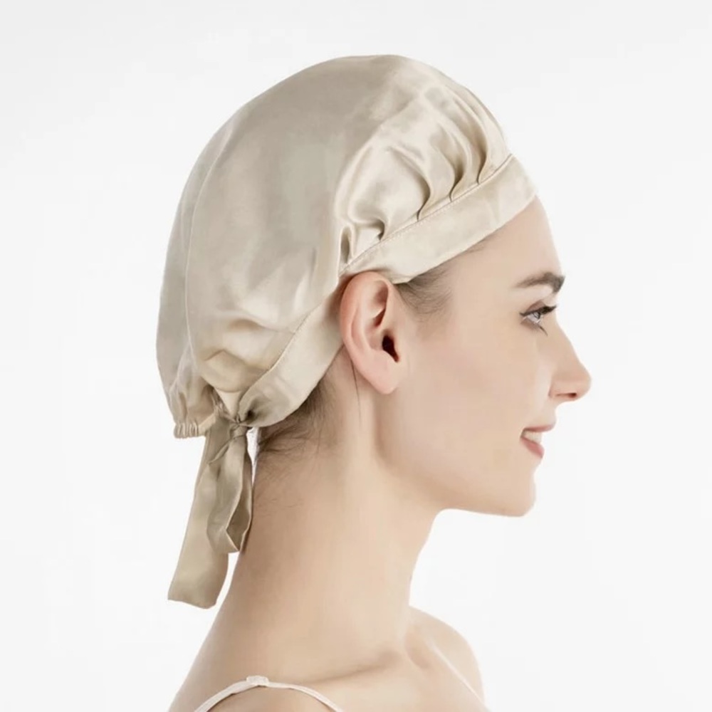 100% 22-momme Mulberry Silk Sleep Cap